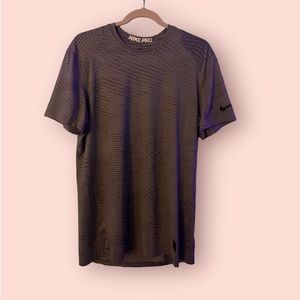 Men’s nike dri-fit athletic T-shirt